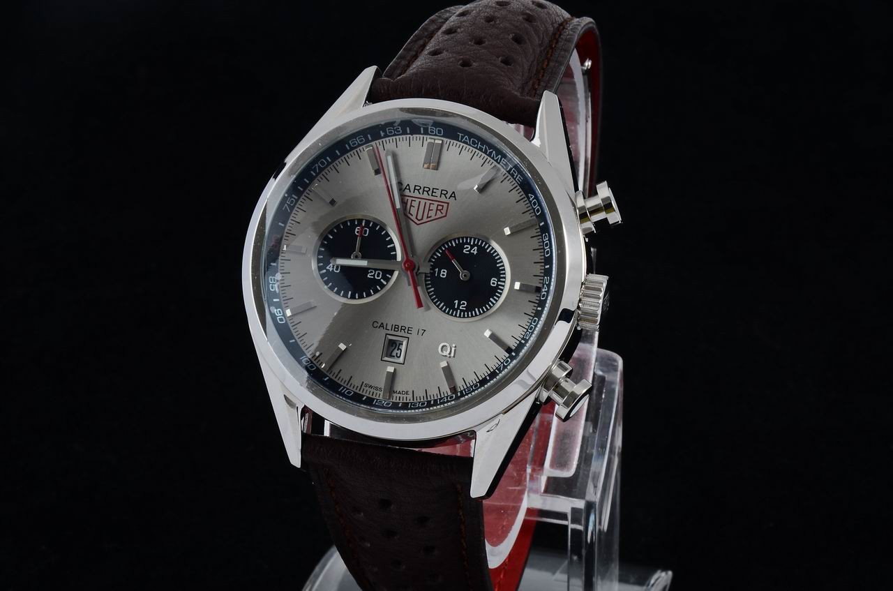 TAG Heuer Watch 220